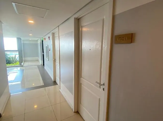 Reiden Suites Apartahotel Manila